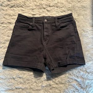 Universal Thread high rise black midi shorts